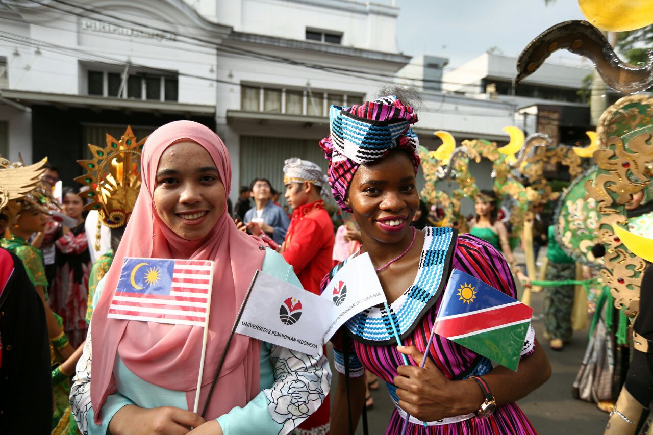 Semangat Persaudaraan Dan Kebahagiaan Di Asia Africa Carnival 2018 Kilas Bandung News